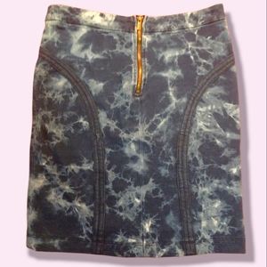 BCBGMaxazria Blue Tie Dye Pencil Skirt